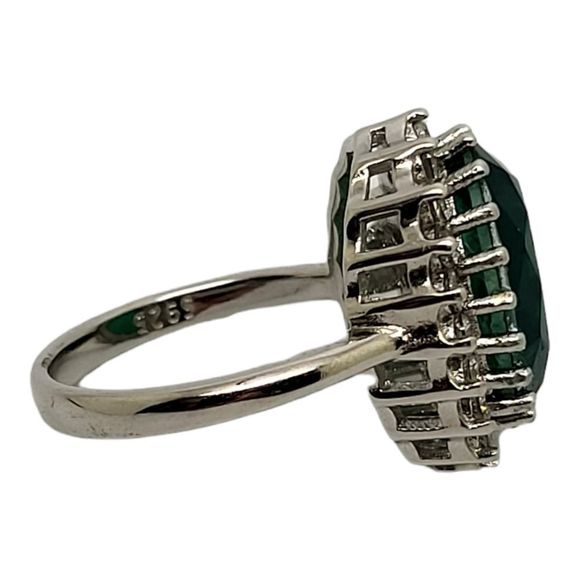 18KWG Plated 925 Sterling Silver Oval Created Emerald Halo Ring Size 9.5 - Picture 7 of 7